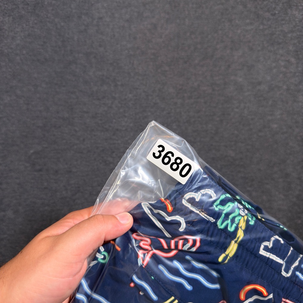 Chubbies Swim Trunks Mens Large Navy Neon Flamingo Palm Tree Tropical 7" Inseam - Picture 8 of 8